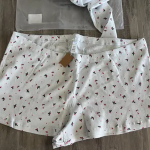 New skims pajama set 2X thumbnail 3