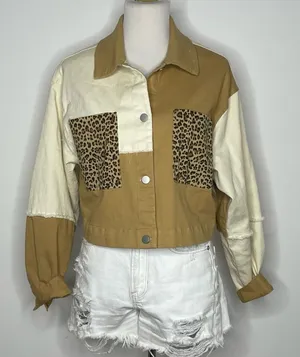 Baevely- Tan & White Cropped Jacket with Cheetah Print Pockets thumbnail 1