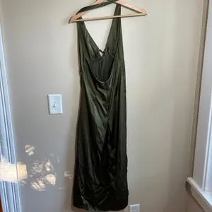 SHEIN Satin Halter Open Back Maxi Dress XS Olive Green Women Elegant V-Neck thumbnail 5