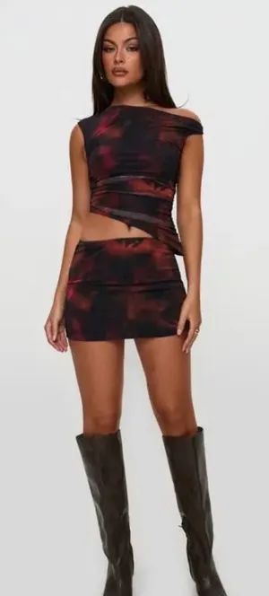 Princess Polly Maribella Set Black Red Abstract Ruched Mini Skirt Two Piece US 4 thumbnail 1