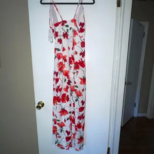 GB‎ Gianni Bini Spaghetti Strap White Red Floral Wrap Maxi Dress Size XS thumbnail 3