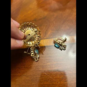 Vintage fashion jewlery pin and earring set no hole clip thumbnail 4