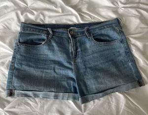 Old Navy Denim Shorts thumbnail 1