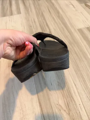 FitFlop Flip Flops Black Size 8.5 thumbnail 8