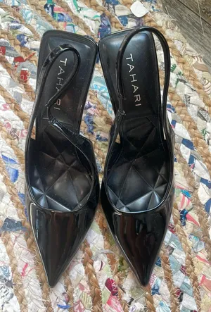 Tahari Heels Black thumbnail 1