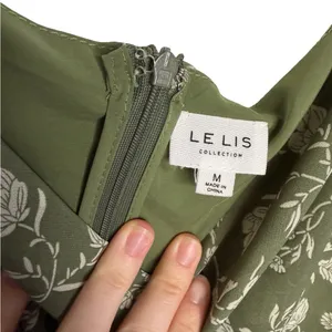 ✨🌿 Le Lis Floral Puff Sleeve‎ Mini Dress Size Medium 🌿✨ thumbnail 5