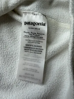 Patagonia Micro D 1/4 Zip Fleece Pullover in Birch Off White Size Medium thumbnail 9