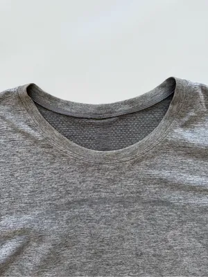 lululemon Swiftly Tech Cropped Top Size 12 thumbnail 7