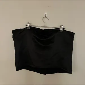 Reformation Jaclyn Satin Top - Black - NWT Size 12 thumbnail 9