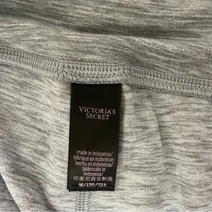 Victoria’s Secret Capri leggings thumbnail 7