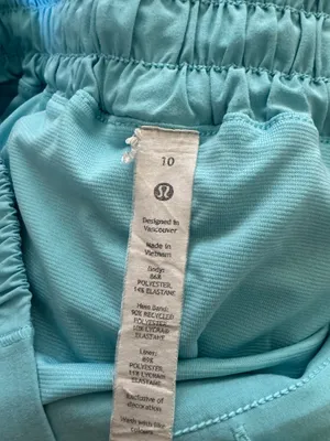 Lululemon Hotty Hot Shorts 2.5" thumbnail 3
