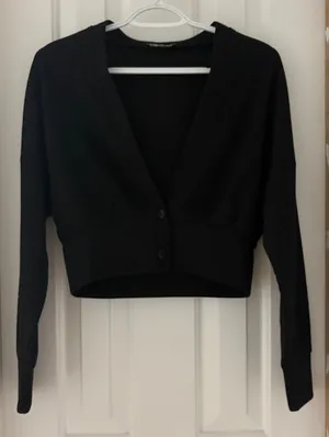 Pretty Garden Black Cardigan Sweater Cropped thumbnail 1