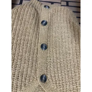 Moon & Madison‎ Tan Cropped Button Front Cardigan Size Small thumbnail 4