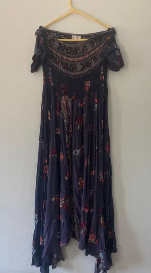 Dress thumbnail 1
