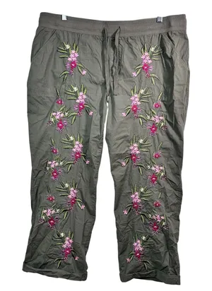 INC International Concepts Olive Green Floral Embroidered‎ Cropped Pants 18 thumbnail 1