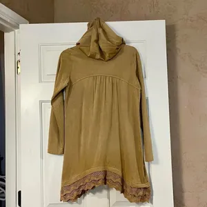 Monoreno Boho Hooded Ruffle & Crochet Dress Size Small thumbnail 4