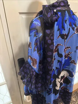 Diane von Furstenberg Designer 100% Silk Floral Blue Long Sleeve Blouse Size S thumbnail 12