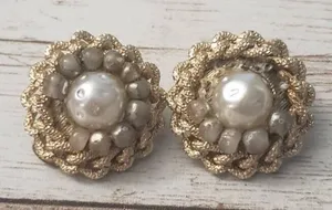 Vintage Clip On Earrings thumbnail 1