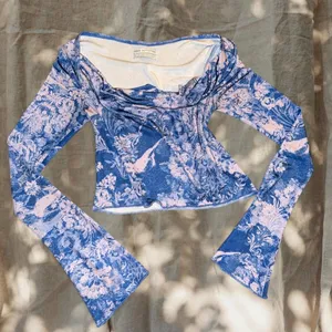 Urban Outfitters Blue Floral Cowl Neck Long Sleeve thumbnail 3