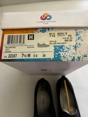 Clarks Cloudsteppers Women's Dark Navy Slip-On Loafers thumbnail 2