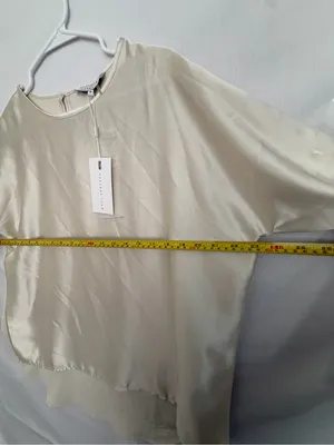 Endless Rose Women’s Cream Satin Blouse Size M NWT (A837) thumbnail 6