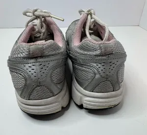 Nike Dart 7 Running Shoes Size 7.5 thumbnail 4