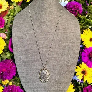 Lucky Brand medallion pendant necklace thumbnail 2