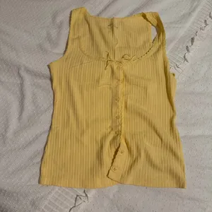aerie sneak peek tank yellow thumbnail 2