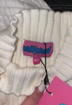 Edikted Cropped Turtle Neck Sweater thumbnail 4