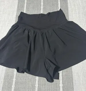 Aerie Black Crossover Waist Flowy Athletic Shorts Women small thumbnail 1