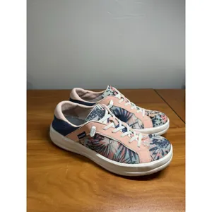 Hey Dude Karina Breeze Island Women's Sz‎ 6 Lightweight Sneaker Pink Blue Casual thumbnail 3
