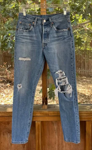 Levi’s 501 S Women's Distressed Button Fly Skinny Jeans Size 27/28 thumbnail 1
