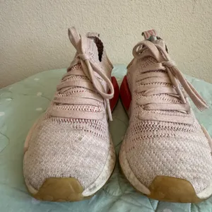 Adidas NMD_R1 STLT Primeknit 'Linen' CQ2030 Women’s Size 6.5 thumbnail 2