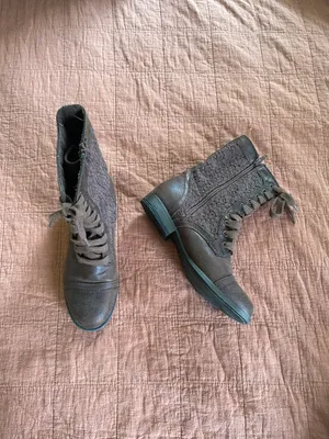 American Eagle Y2K Brown Lace Crochet Combat Boots thumbnail 11