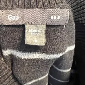 Gap Sweater‎ thumbnail 6
