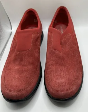 Covington Womens Size 7M Red Suede Leather Slip On Shoes Pre Owned‎ thumbnail 1
