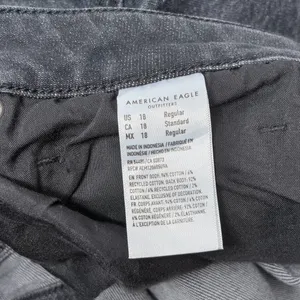 American Eagle Outfitters Black Mom Straight Jeans thumbnail 5
