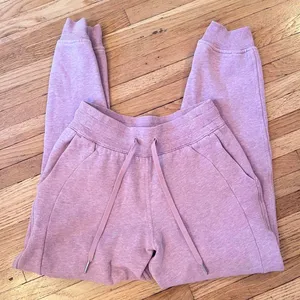 Lululemon joggers thumbnail 1