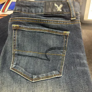 American Eagle Skinny Kick Women’s Jeans Size 4 Long Dark Wash Stretch Denim thumbnail 7