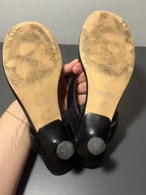 Black Kitten-Heel Thong Sandals thumbnail 9