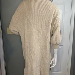 Knitted Long Cardigan Sweater Embroidered Flowers Chunky Size large. thumbnail 9