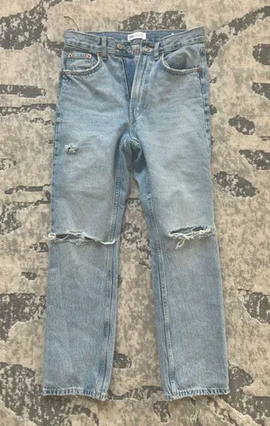 ZARA Highwasted Blue Jeans thumbnail 1