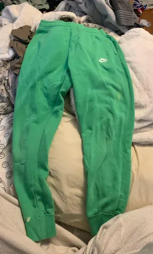 Nike Sweatpants thumbnail 1