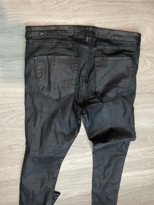 Mango Straight Leg Jeans in Black thumbnail 3