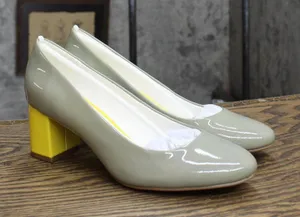 NWT Isaac Mizrahi Live! Womens Colorblock Block Heels Gray / Yellow 6.5M thumbnail 1