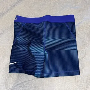 Nike Pros Shorts thumbnail 3