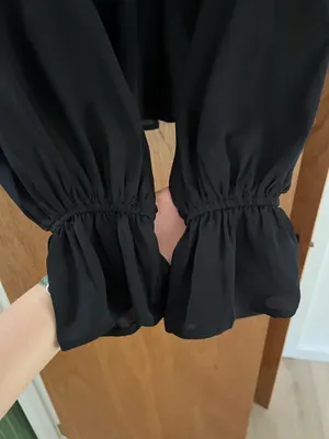 Abercrombie and fitch ruffled v neck blouse thumbnail 5
