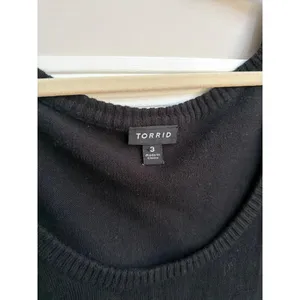 Torrid featuring a reversible sequin heart graphic with the word love women's 3 thumbnail 3