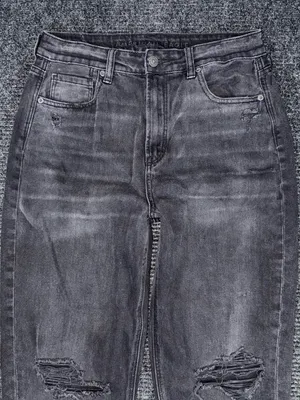 American Eagle Mom Straight Jeans Black Distressed Denim Women’s Sz 8 High Rise thumbnail 3