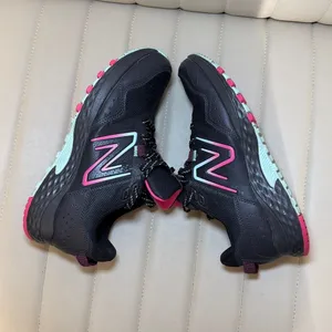 New-balance Women's Black and Pink Trainers thumbnail 8